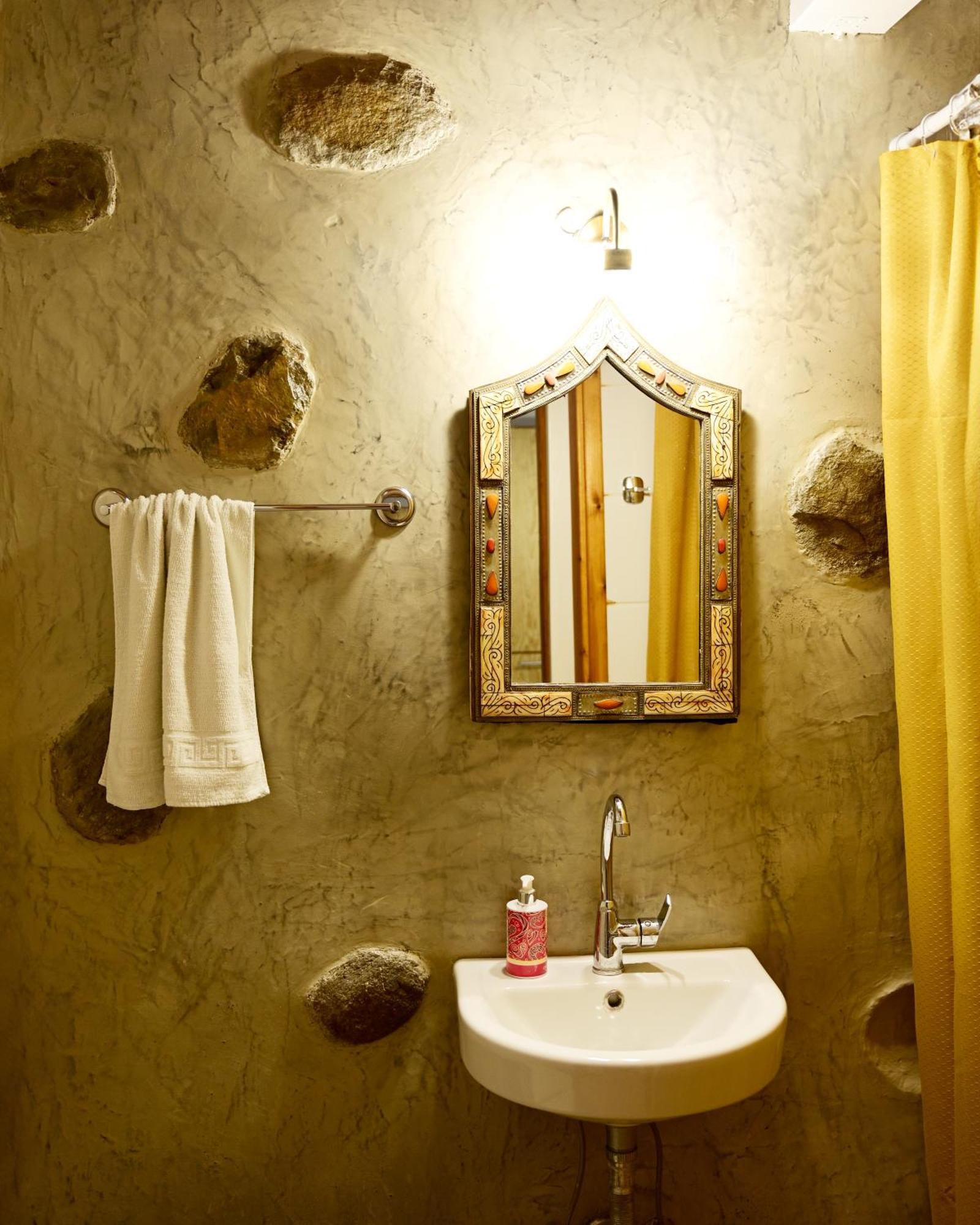 Dimitras House Holiday home *